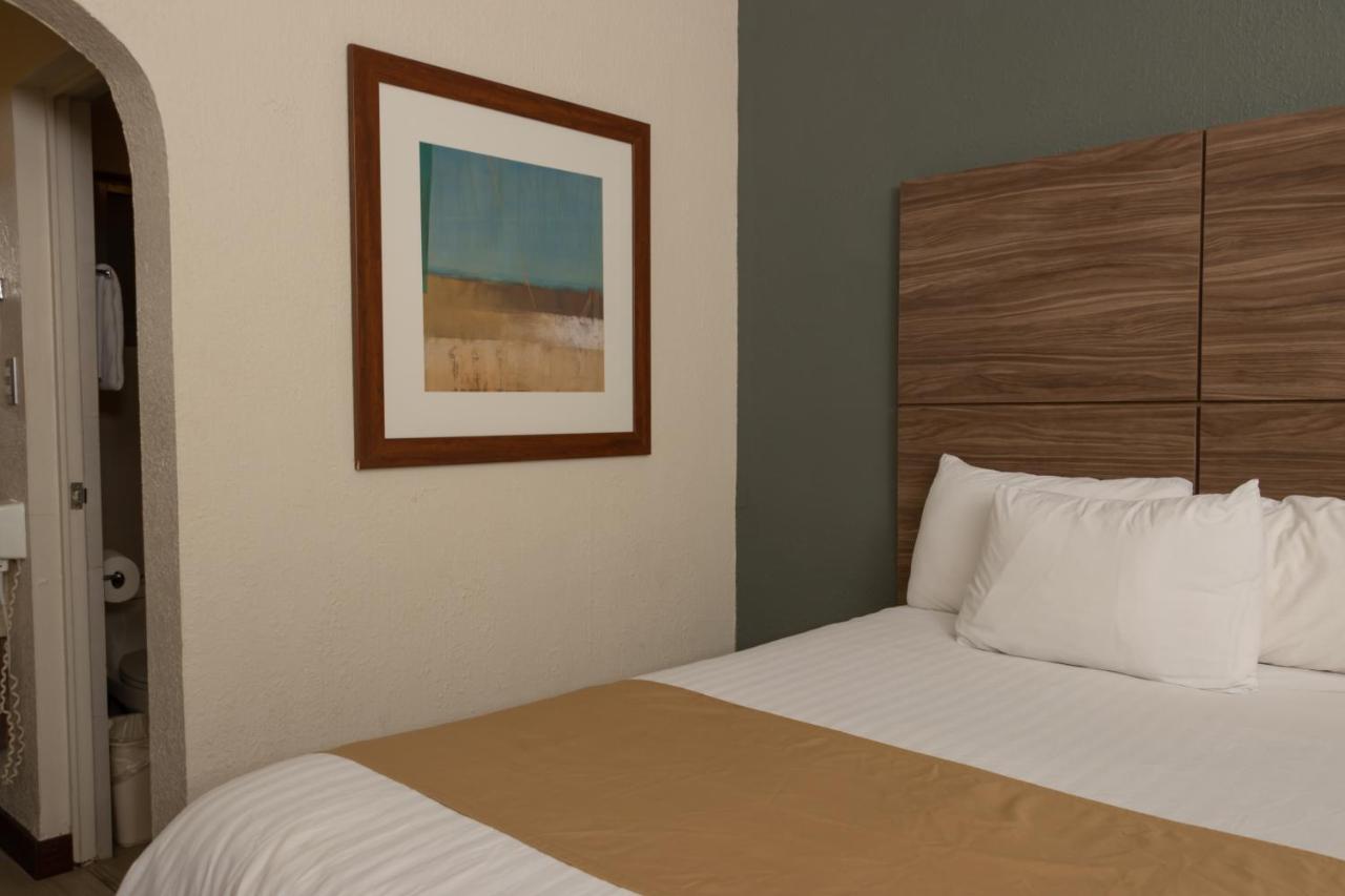 Best Western Cumbres Inn Cd. Cuauhtemoc Exterior foto
